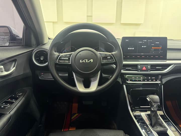 Фото 14 - Kia K3