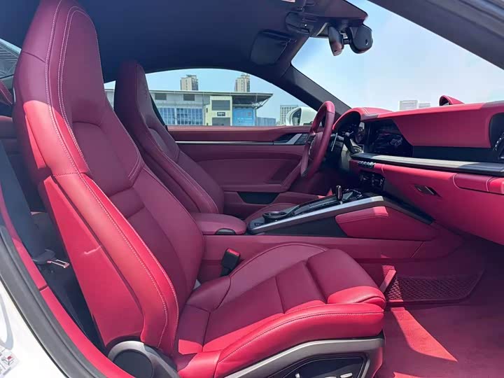 Фото 4 - Porsche 911