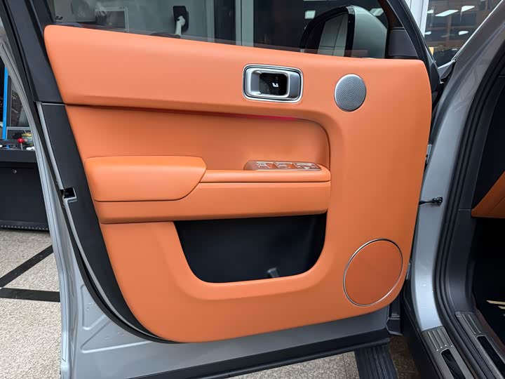 Фото 13 - LiXiang L9