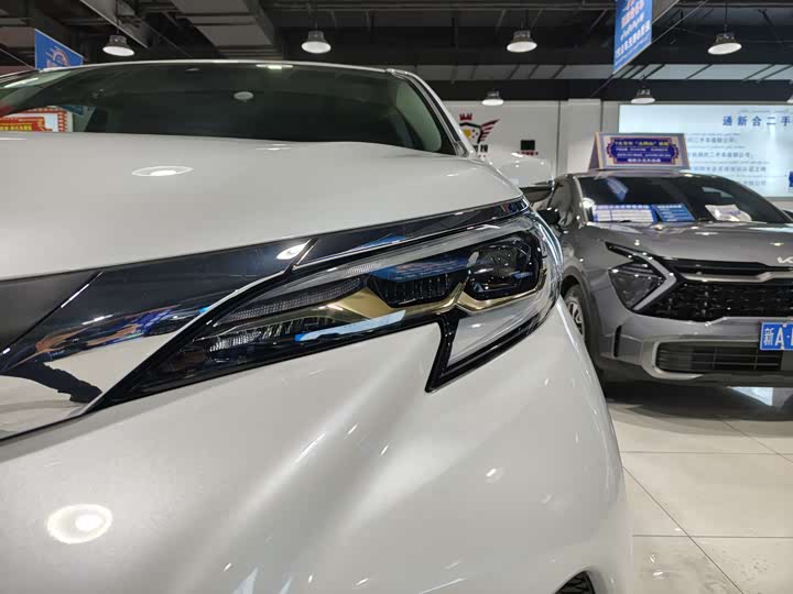 Фото 17 - Toyota Granvia