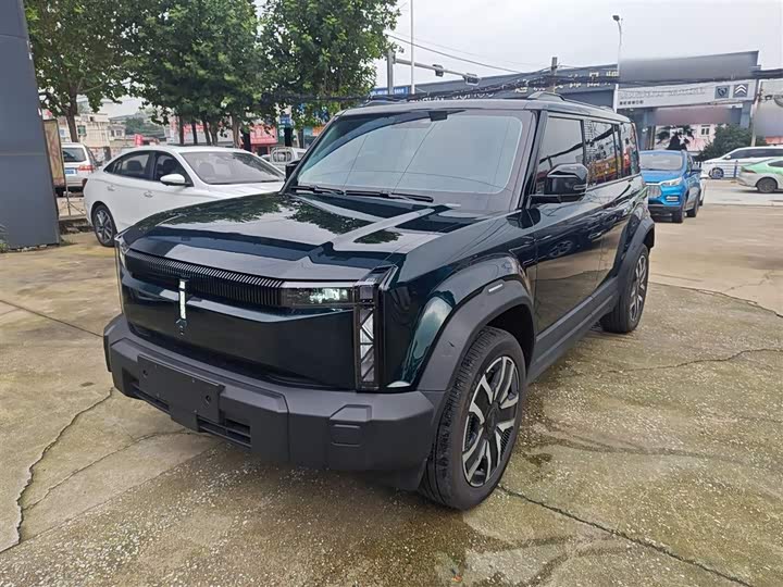 Фото 1 - Chery iCar 03