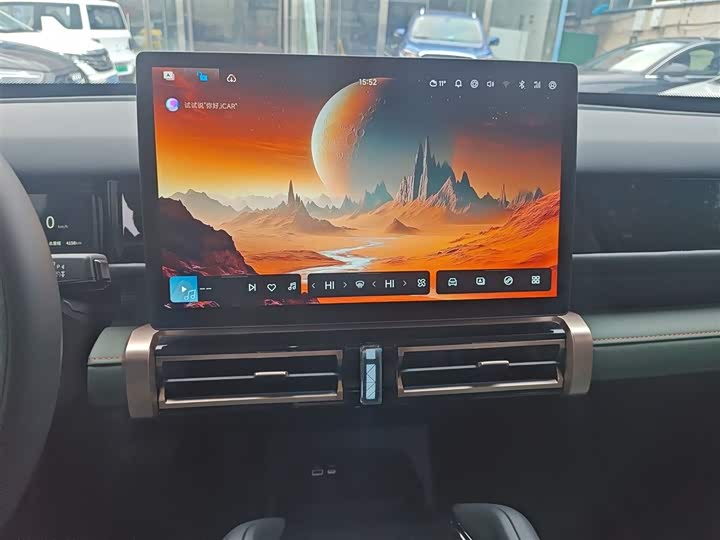 Фото 13 - Chery iCar 03