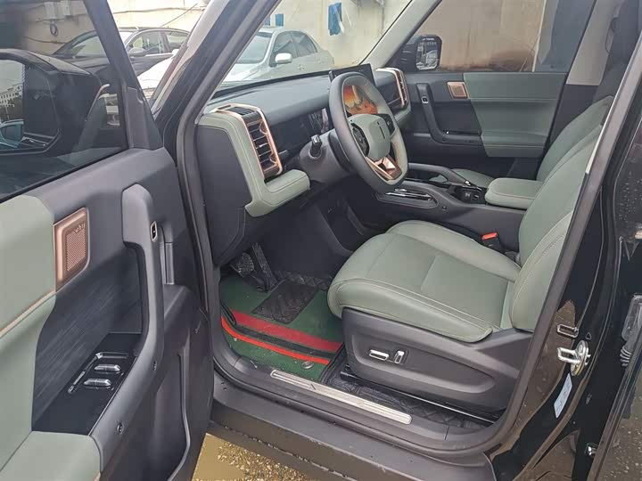 Фото 16 - Chery iCar 03