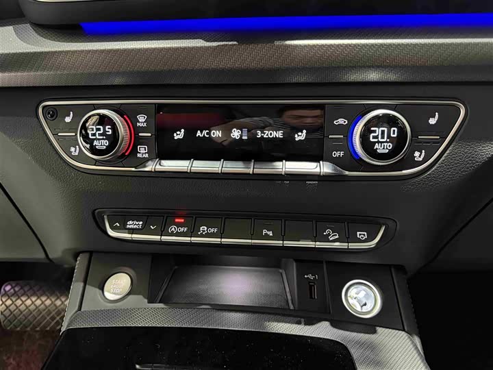 Фото 17 - Audi Q5L