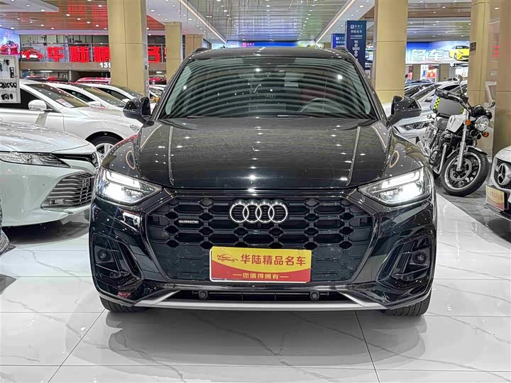 Фото 2 - Audi Q5L