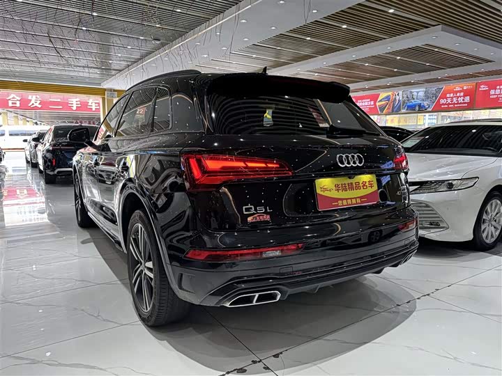 Фото 4 - Audi Q5L
