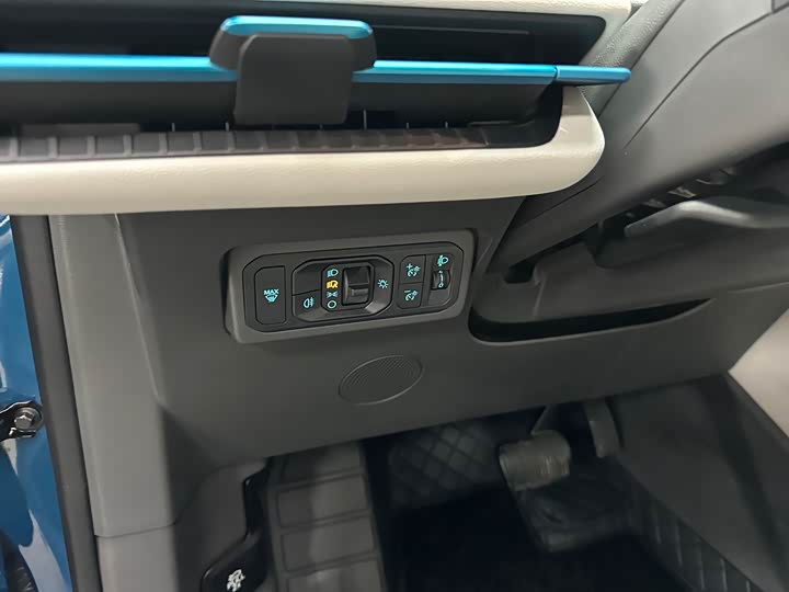 Фото 22 - Ford Edge