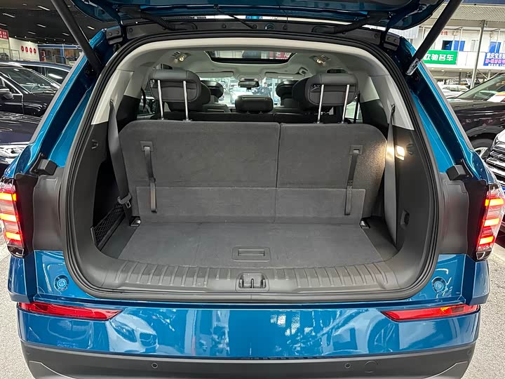 Фото 34 - Ford Edge