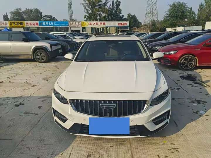 Фото 3 - Geely Preface