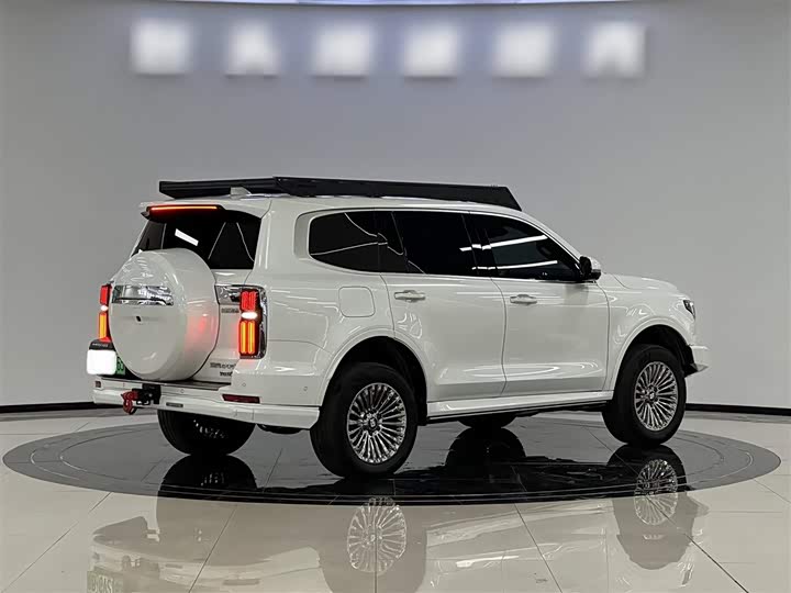 Фото 11 - Tank 500 Hybrid