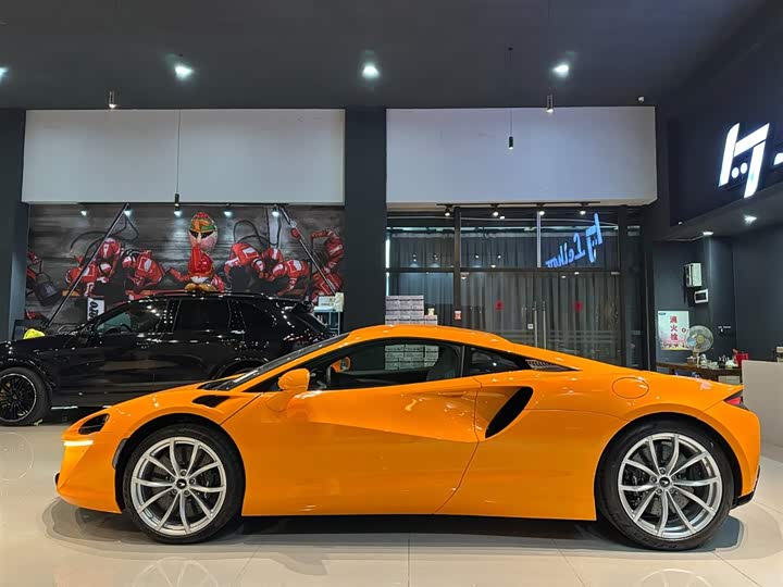 Фото 14 - McLaren Artura