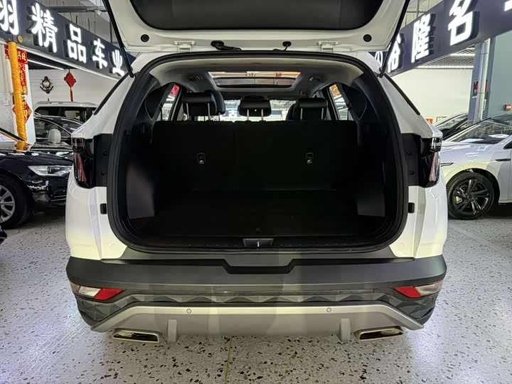 Фото 12 - Hyundai Tucson L