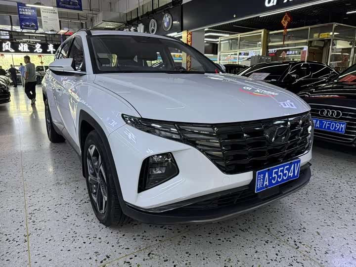 Фото 3 - Hyundai Tucson L