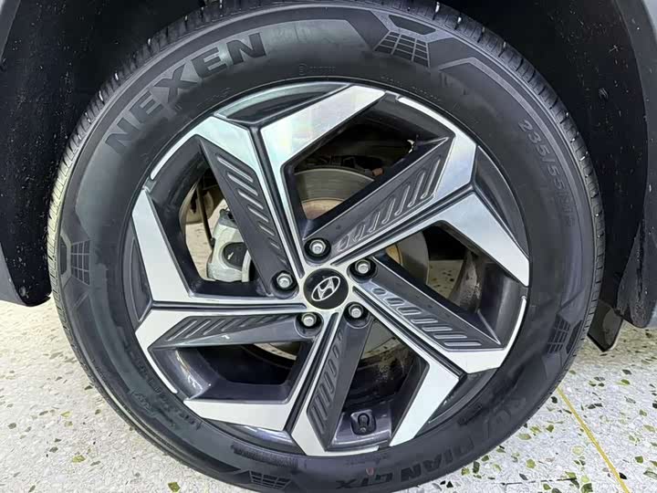 Фото 4 - Hyundai Tucson L