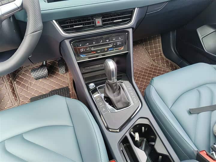 Фото 14 - Volkswagen Tharu