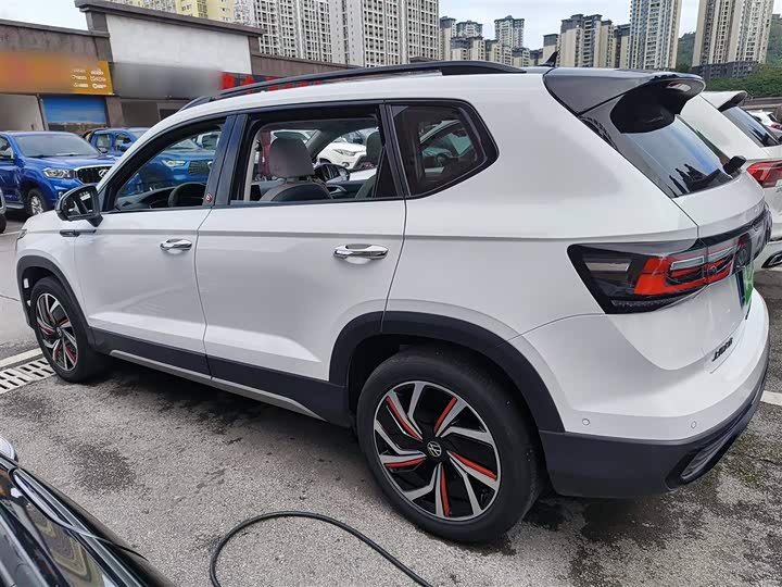 Фото 5 - Volkswagen Tharu