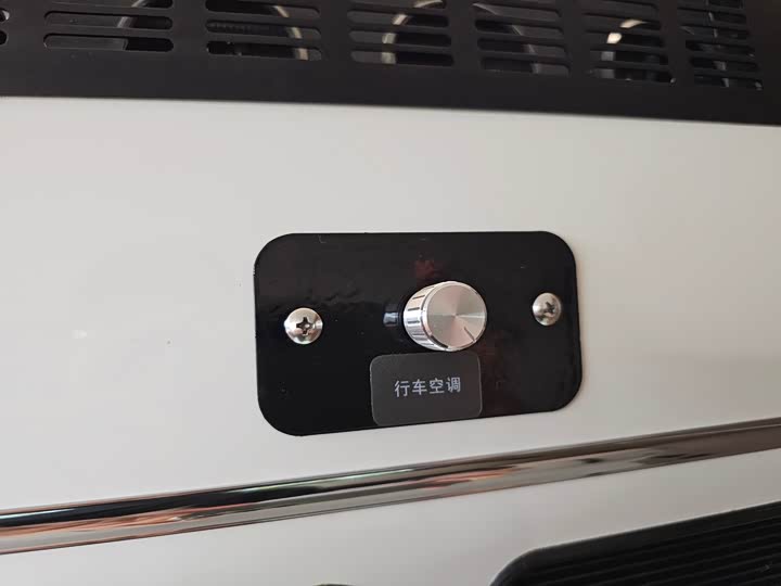 Фото 25 - Ford Transit T8