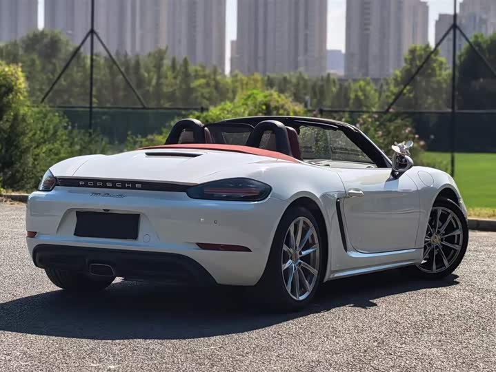 Фото 3 - Porsche 718