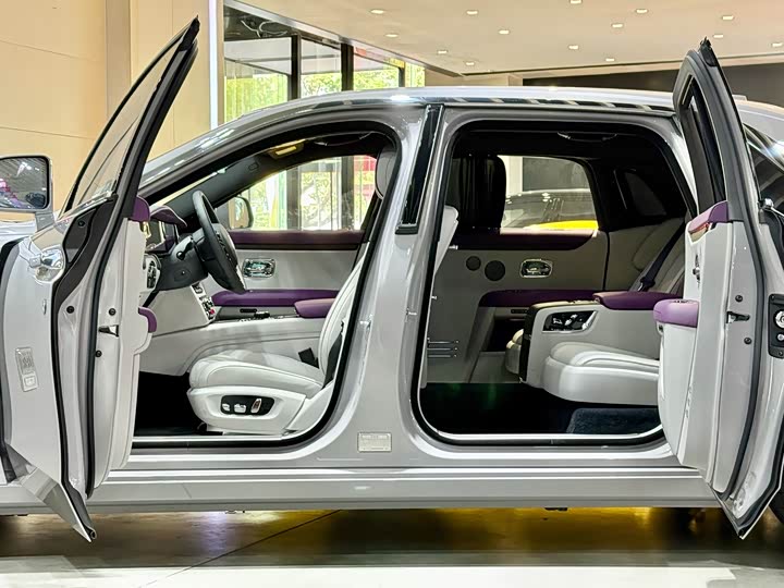 Фото 10 - Rolls-Royce Ghost