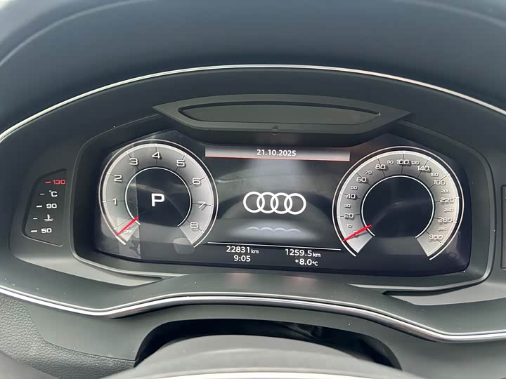 Фото 12 - Audi A6L