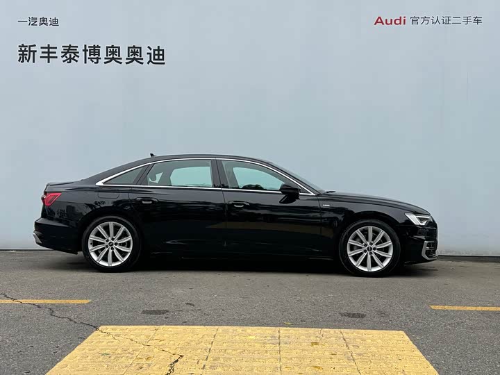 Фото 4 - Audi A6L