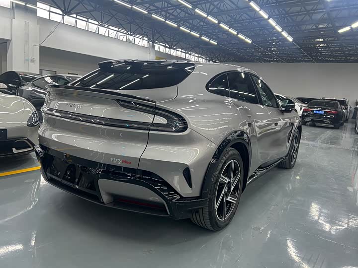 Фото 11 - Xiaomi YU7