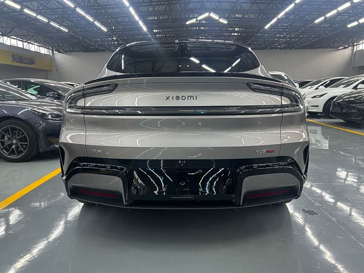 Фото 12 - Xiaomi YU7