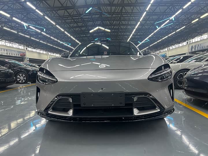 Фото 2 - Xiaomi YU7