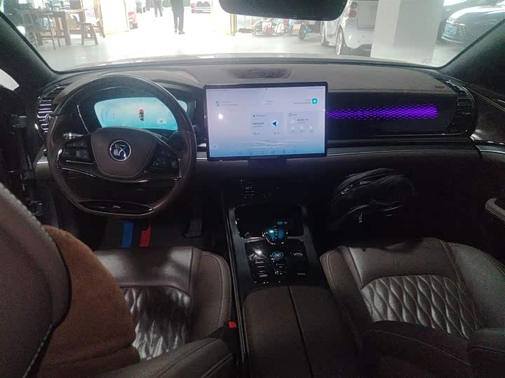 Фото 10 - BYD Han