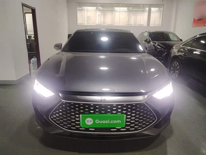 Фото 3 - BYD Han