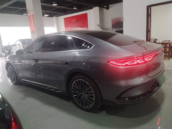 Фото 5 - BYD Han