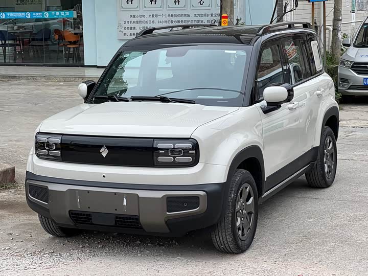 Фото 1 - Baojun Yep Plus