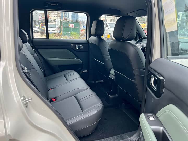 Фото 11 - Baojun Yep Plus