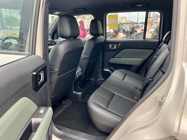 Фото 7 - Baojun Yep Plus