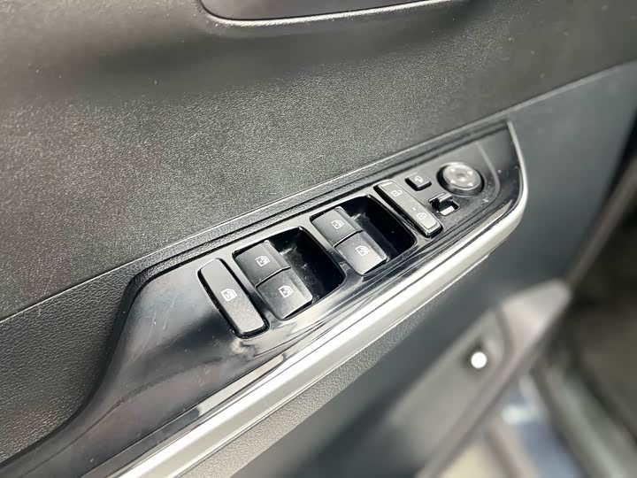 Фото 29 - Hyundai Custo