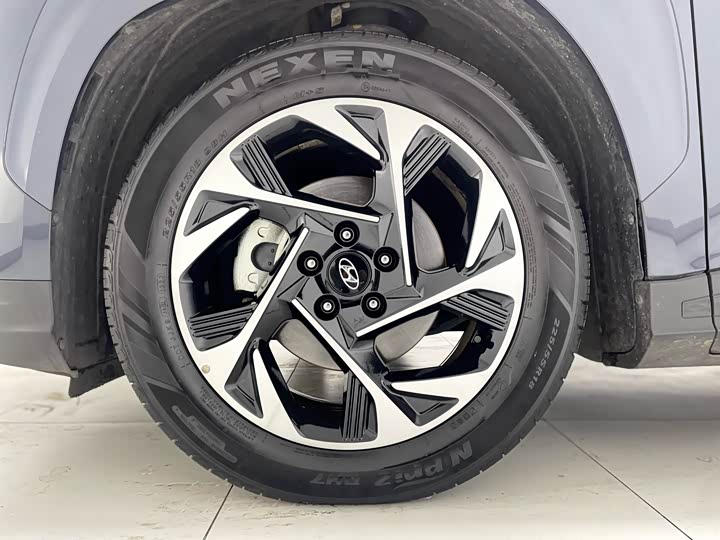 Фото 34 - Hyundai Custo