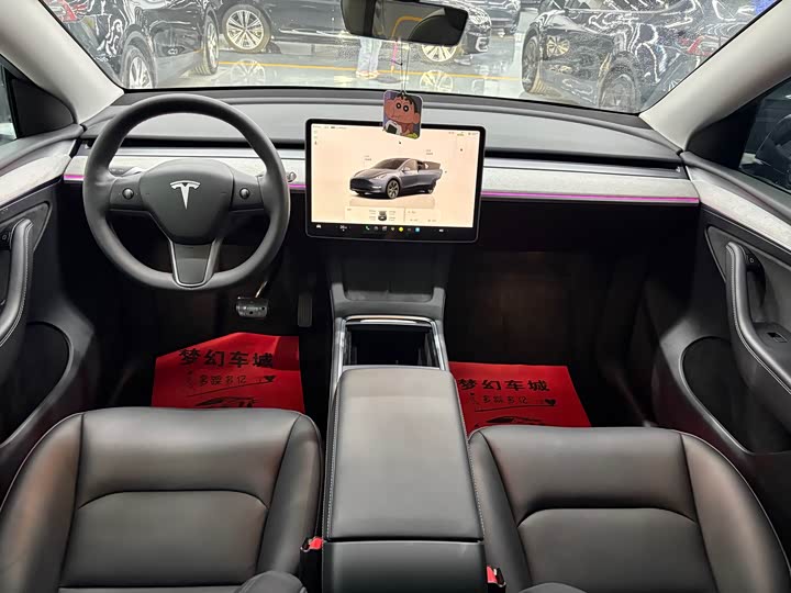 Фото 8 - Tesla Model Y