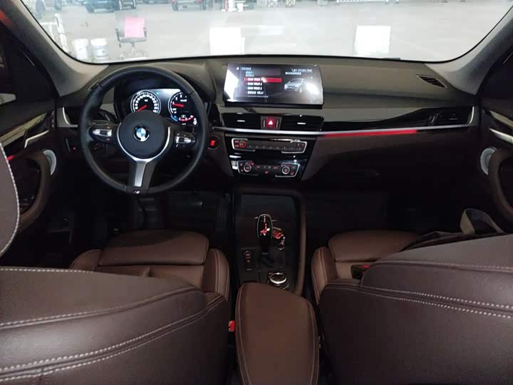 Фото 10 - BMW X1