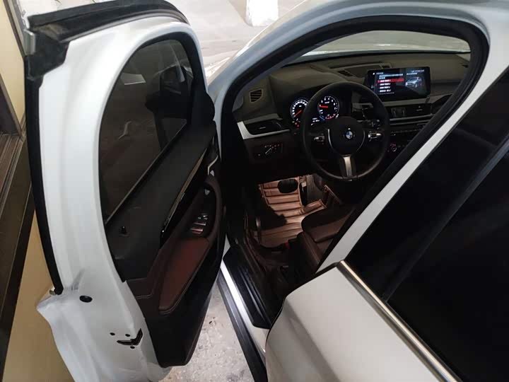 Фото 16 - BMW X1