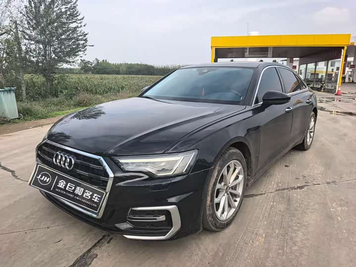 Фото 1 - Audi A6L