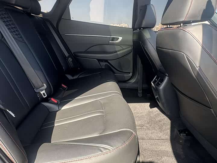 Фото 21 - Hyundai Sonata N Line