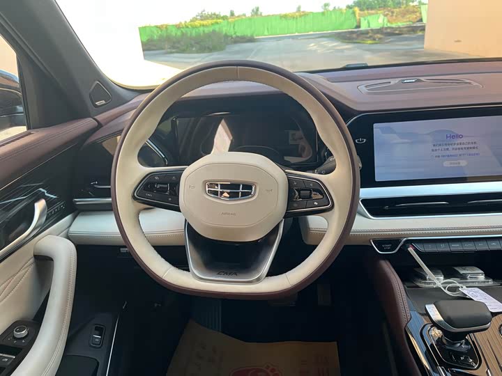 Фото 7 - Geely Monjaro