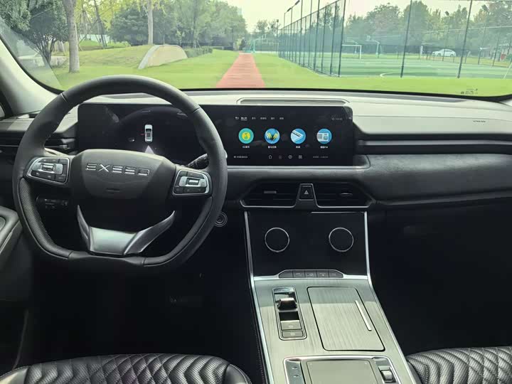 Фото 10 - Exeed TXL