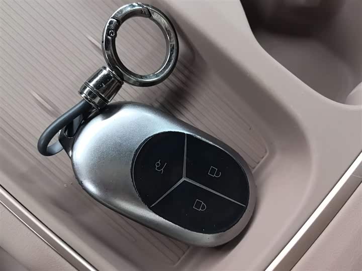 Фото 9 - Nio ES6