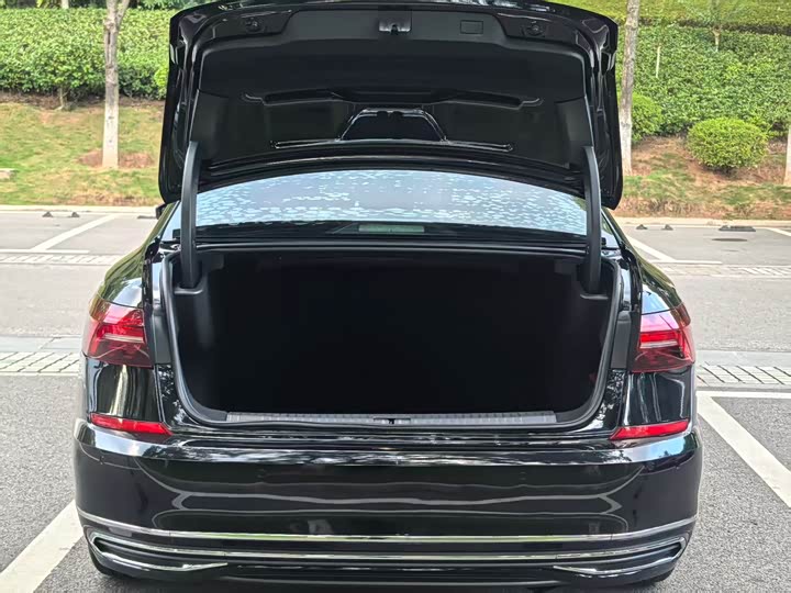 Фото 8 - Volkswagen Passat