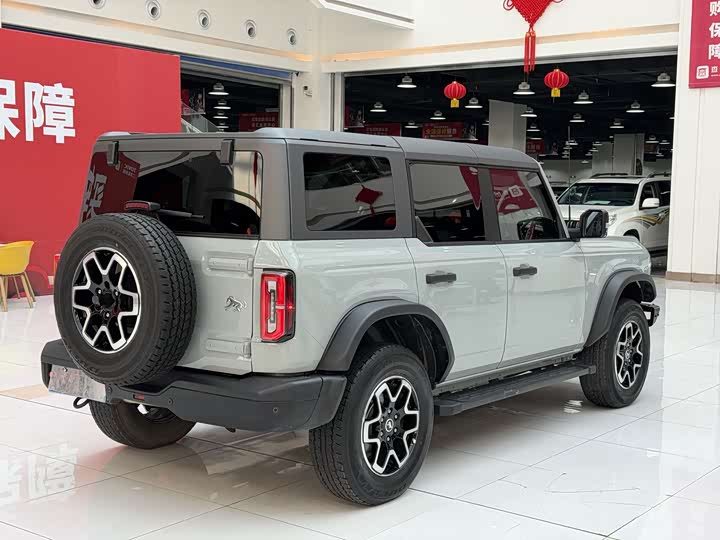 Фото 11 - Ford Bronco