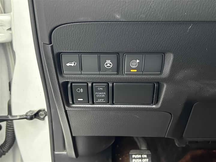 Фото 20 - Nissan Armada