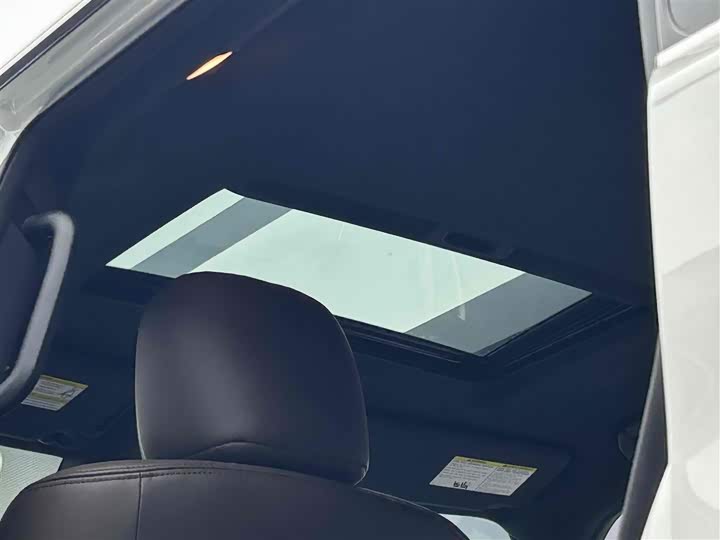 Фото 8 - Nissan Armada