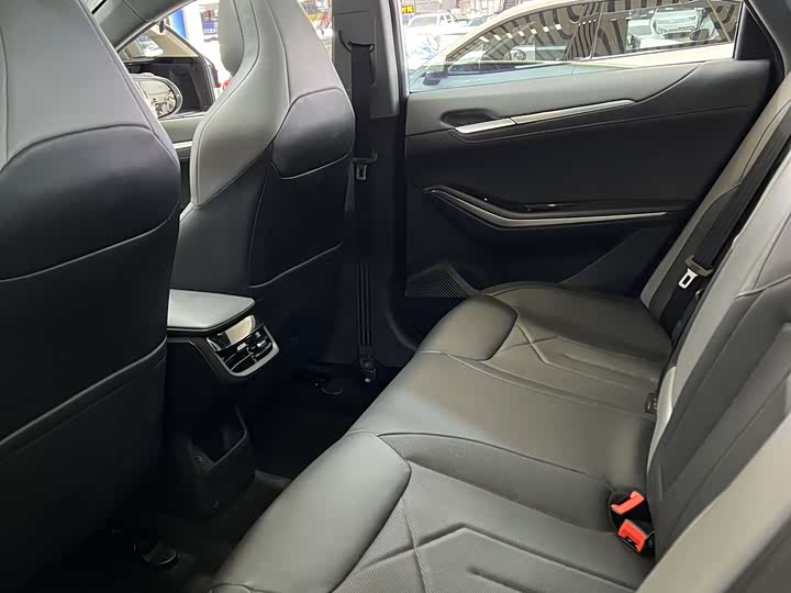 Фото 7 - Changan Raeton Plus