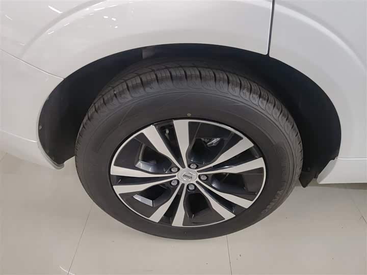 Фото 7 - Volvo XC60